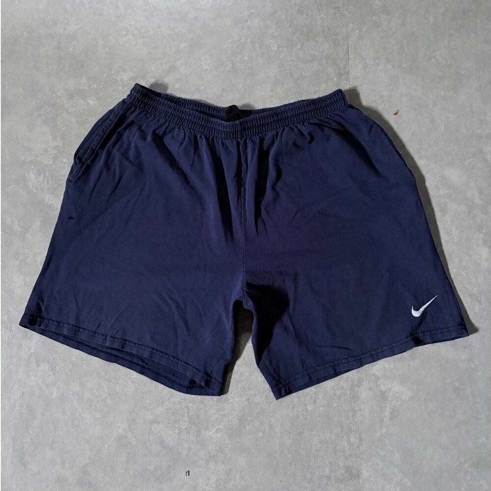 2000's Vintage Nike Navy Shorts -L